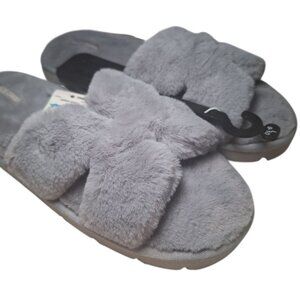 Falls Creek Slippers Fuzzy Gray‎ Crisscross Womens Large 9 10 Soft Cozy Sleep
